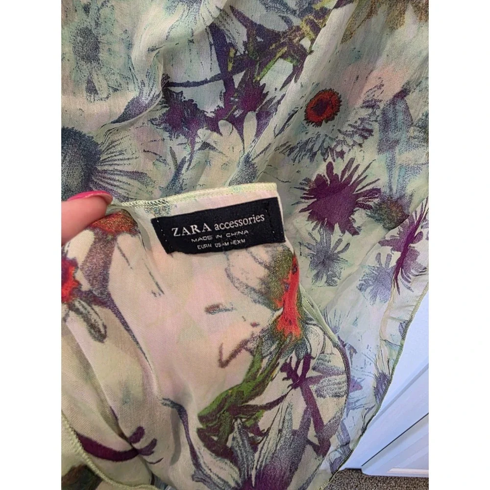 Zara Accessories Oversize Semi Sheer Scarf Colorful Floral GreenPurple 72"x48" - Picture 4 of 4
